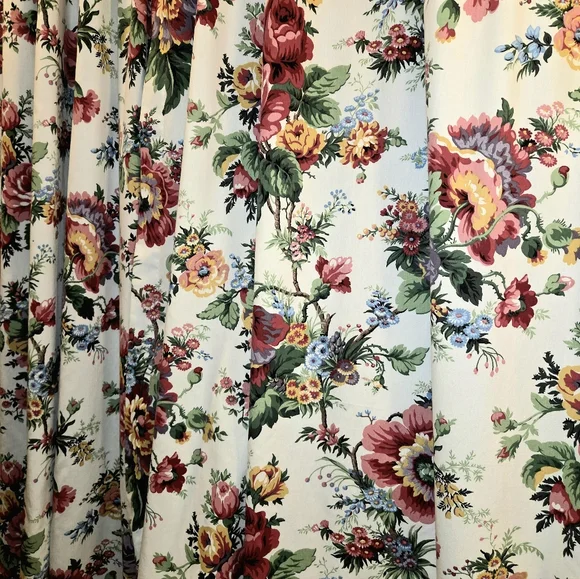 Vintage Floral Drapes- 4 Gorgeous, Large Panels - Picture 4 of 6
